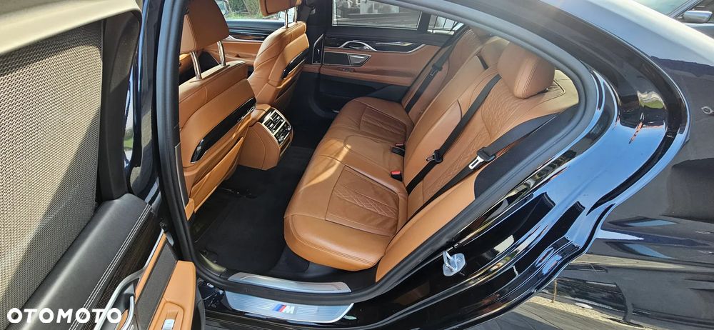 BMW Seria 7 750d xDrive - 13
