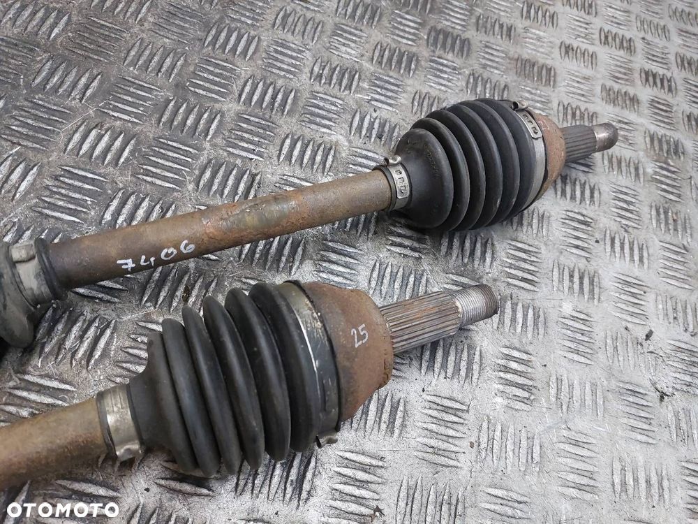 PÓŁOŚ LEWY PRZÓD + PRAWY PRZÓD 5B FORD FIESTA MK6 MK7 08-17 1.25 16V - 4