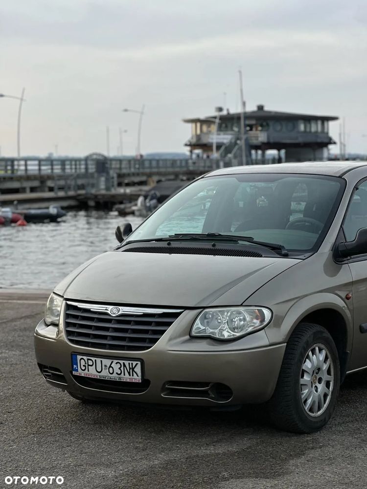 Chrysler Voyager 2.4 SE - 2