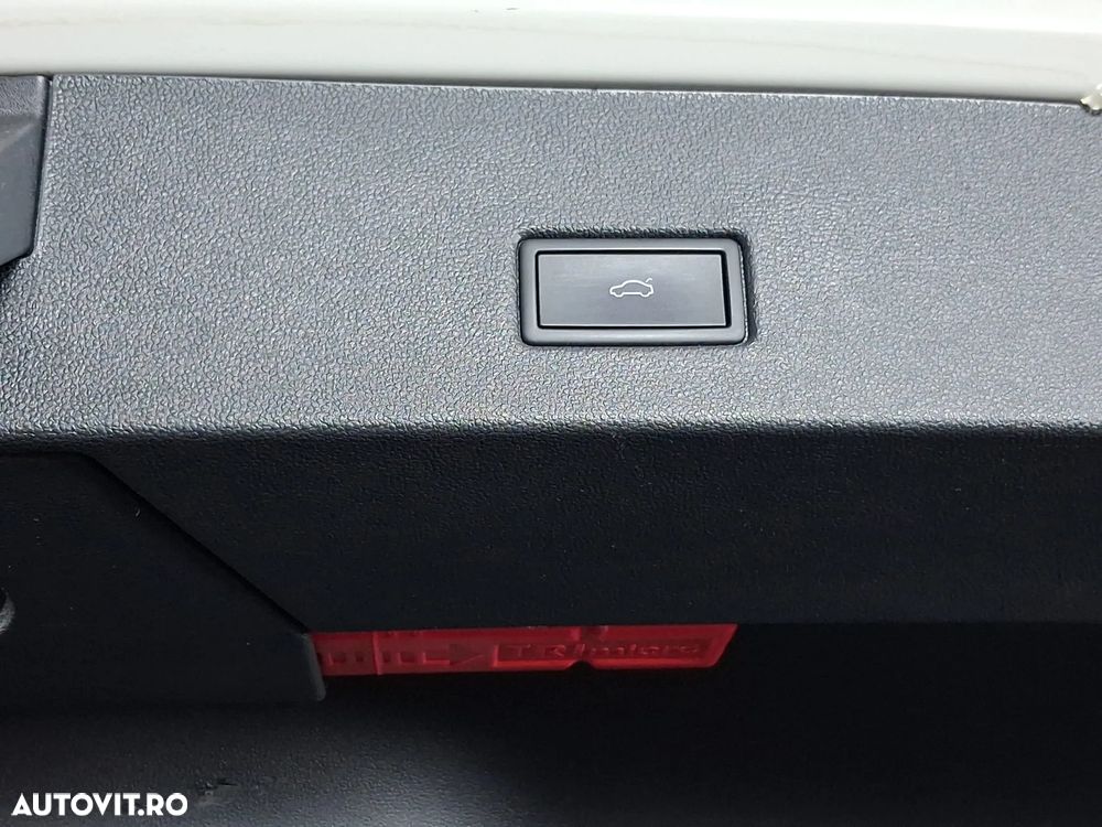 Volkswagen T-Roc 1.5 TSI DSG Style - 32