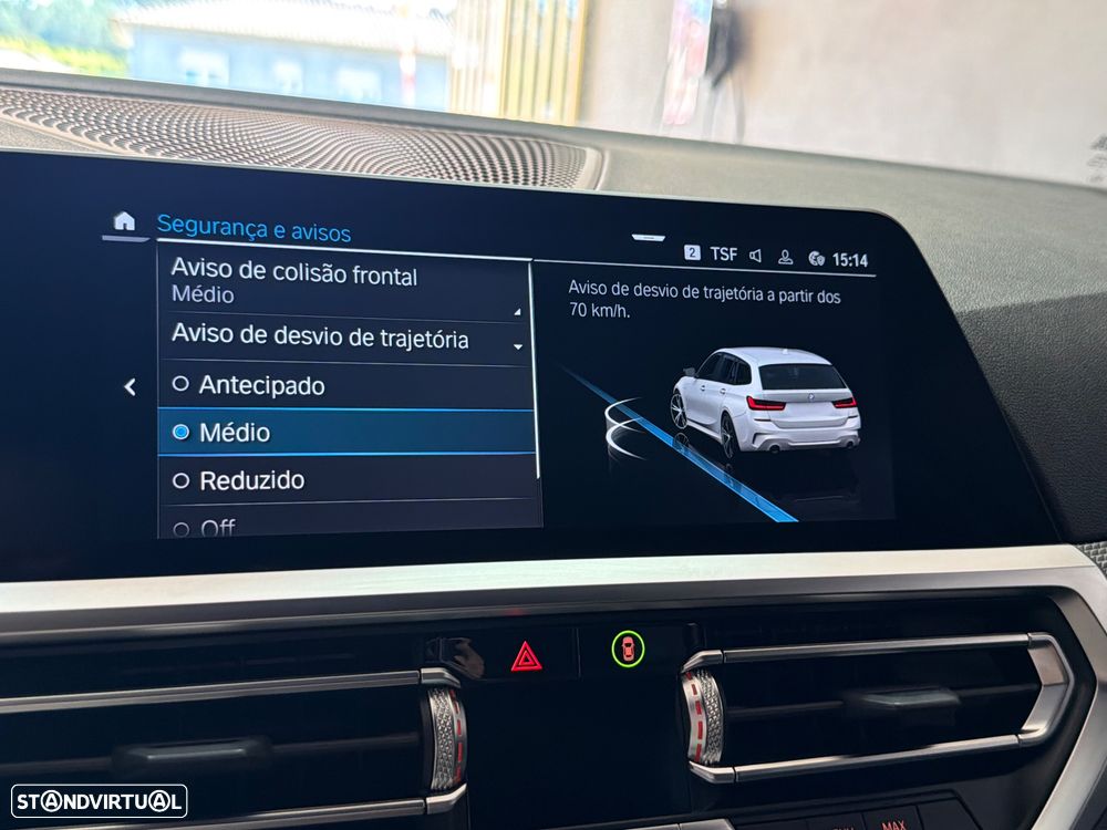 BMW 330 e Pack Desportivo M Auto - 13
