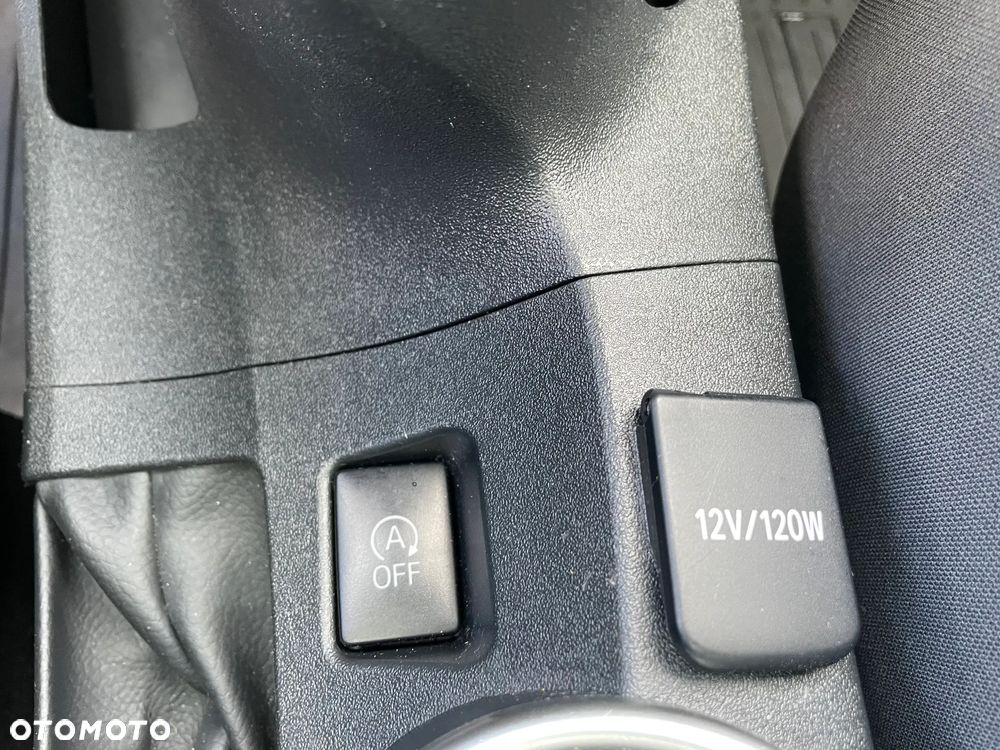 Toyota Verso 1.6 D-4D Prestige - 19