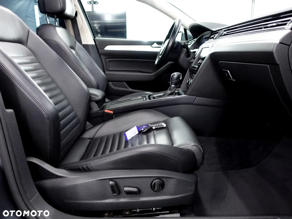 Volkswagen Passat 2.0 TDI BMT Highline DSG - 12