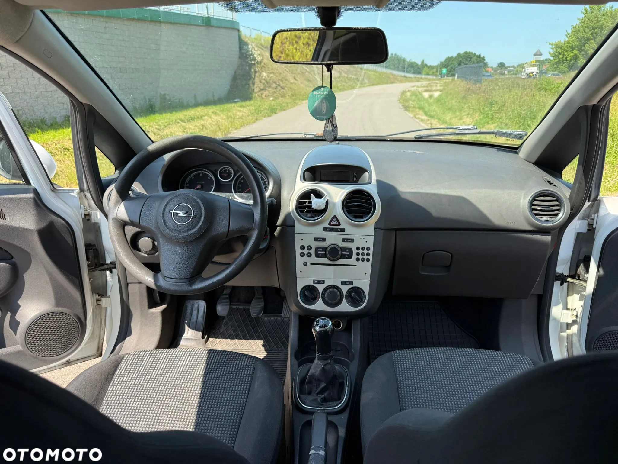 Opel Corsa - 10