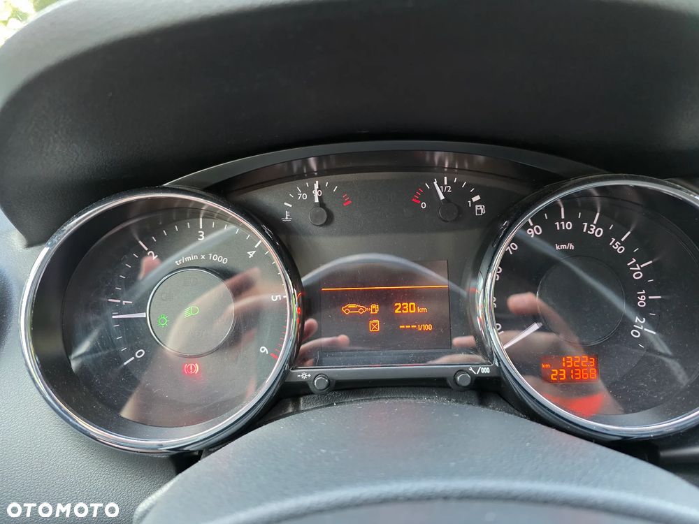 Peugeot 3008 2.0 HDi Premium+ - 6