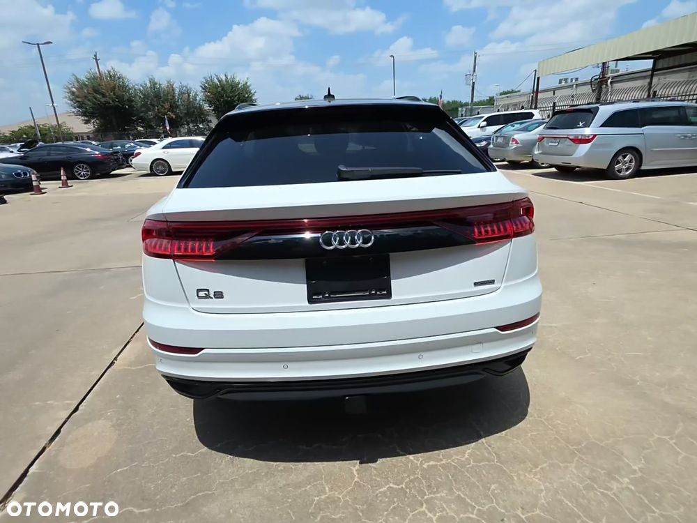 Audi Q8 55 TFSI mHEV Quattro Tiptronic - 3