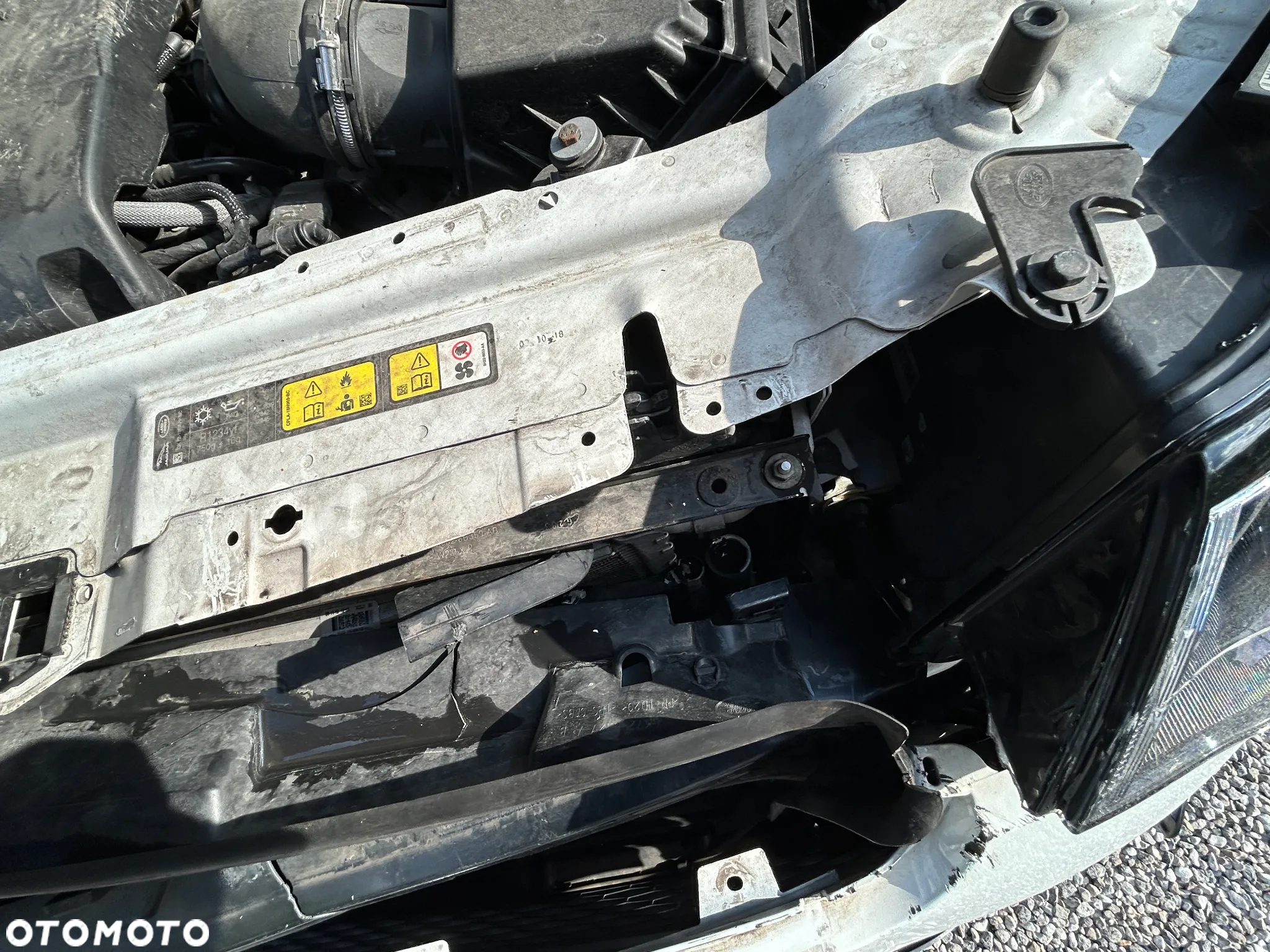 Land Rover Discovery Sport TD4 Dynamic - 34