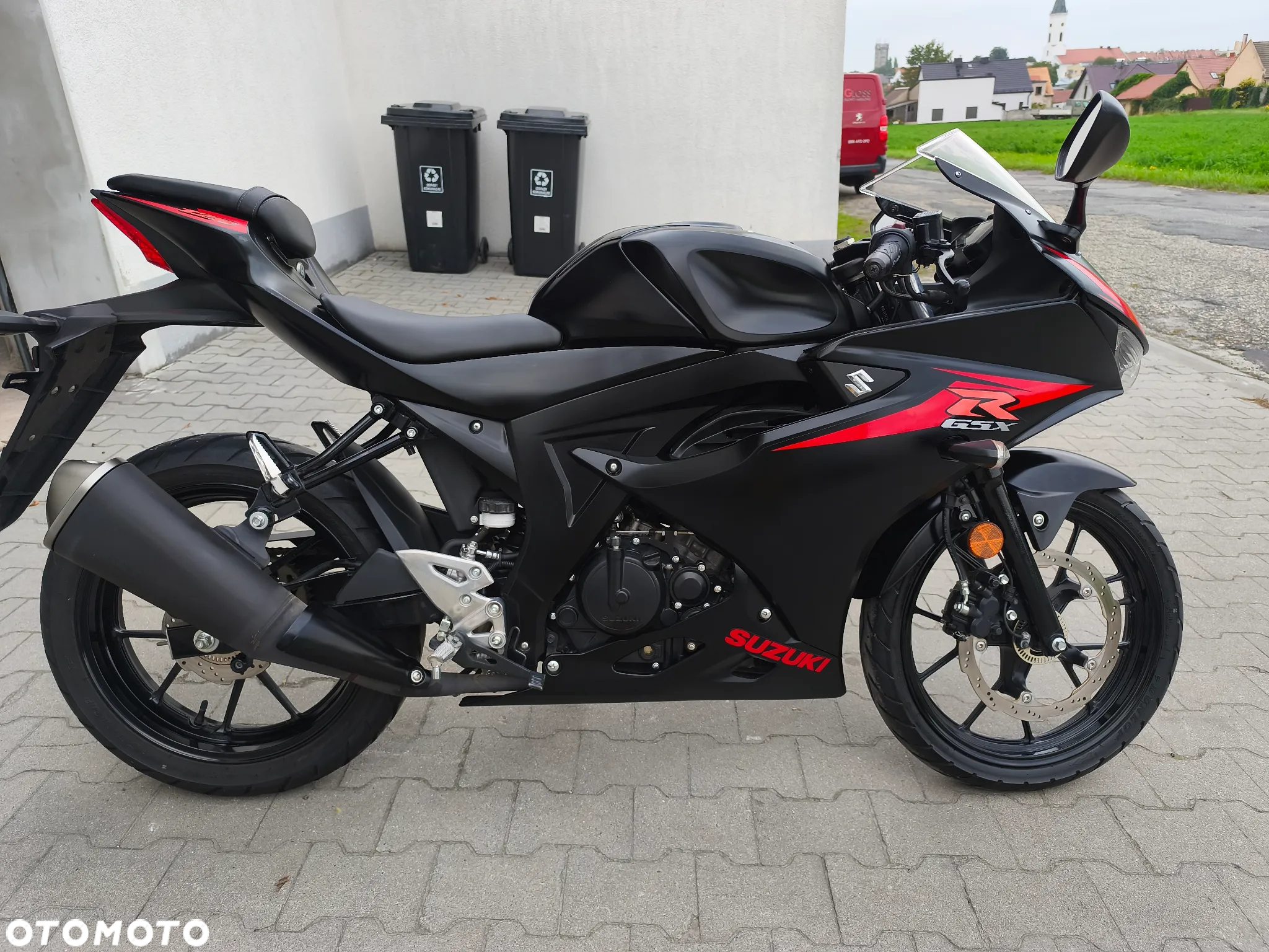 Suzuki GSX-R - 2