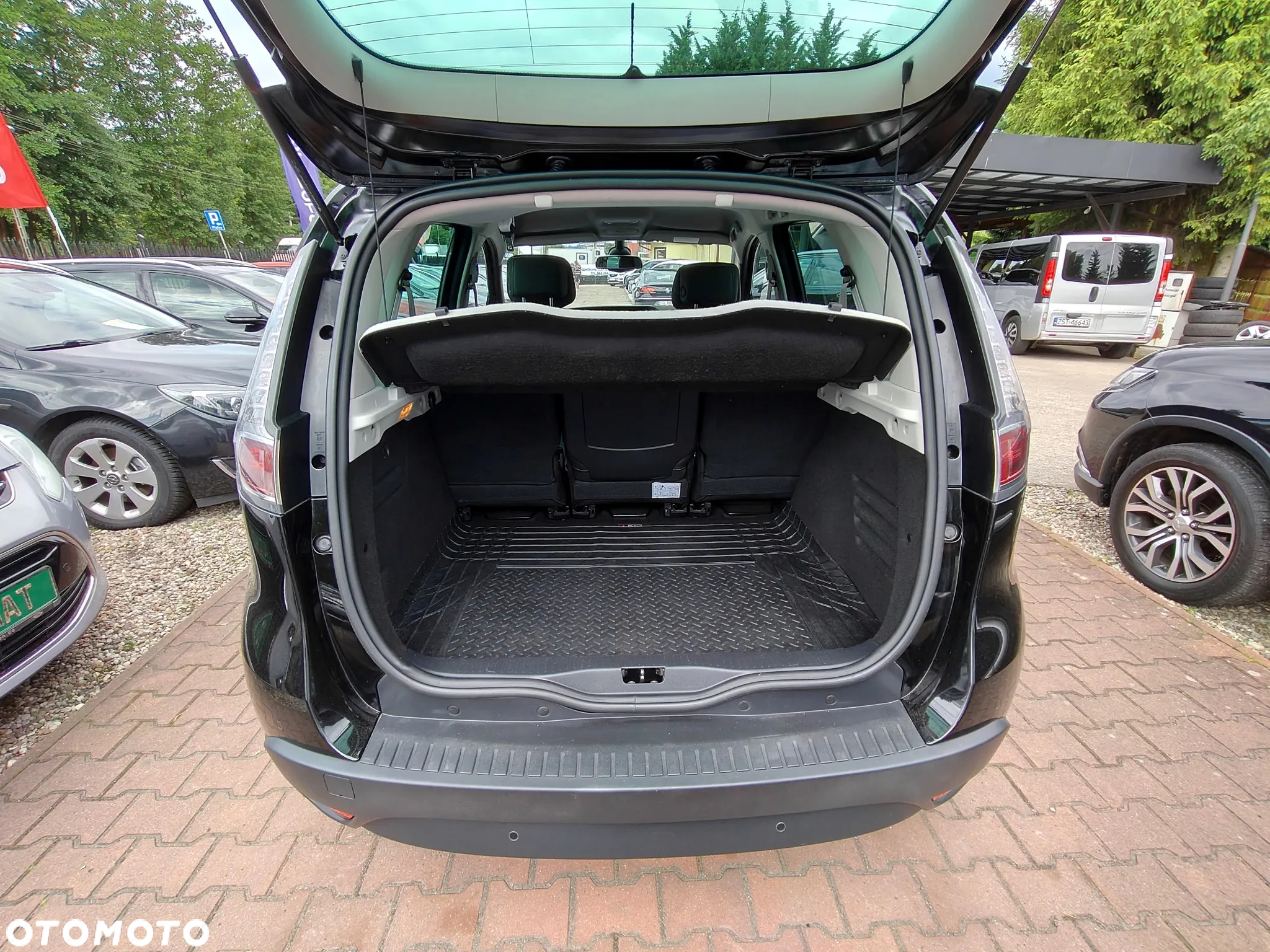 Renault Scenic 1.6 dCi Bose - 19