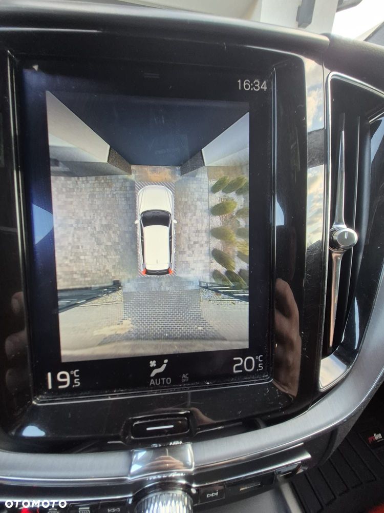 Volvo XC 60 D3 R-Design - 24