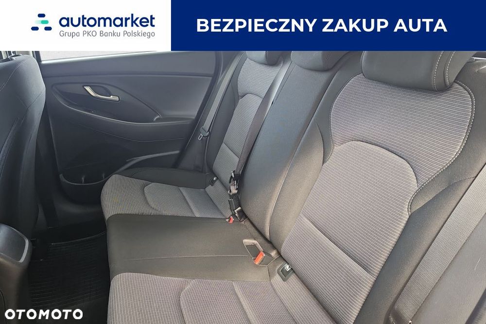 Hyundai i30 1.5 DPI Classic + - 19