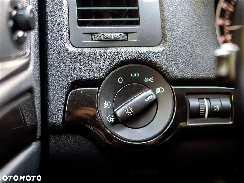 Skoda Octavia 2.0 TDI DPF Laurin & Klement - 32