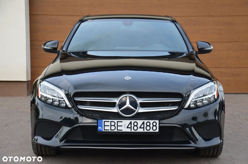 Mercedes-Benz Klasa C 300 4Matic 9G-TRONIC Exclusive - 4