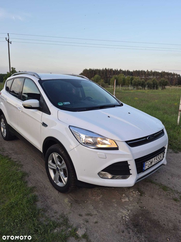 Ford Kuga - 1