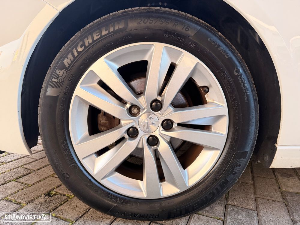 Peugeot 308 1.5 BlueHDi Business Line - 16