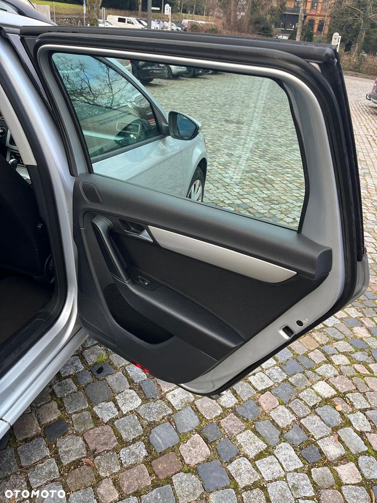 Volkswagen Passat 2.0 TDI 4Motion DSG BlueMotion Tech Comfortline - 19