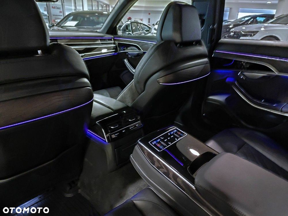 Audi S8 - 23