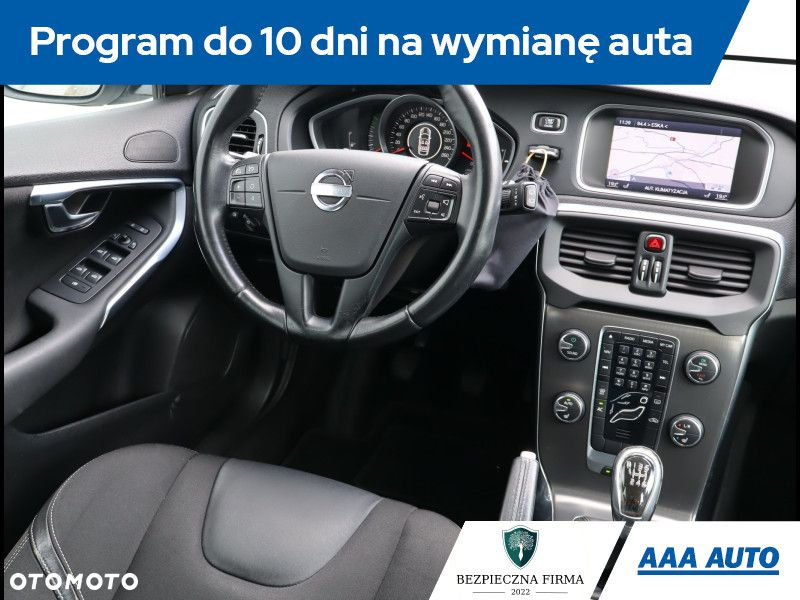 Volvo V40 - 8