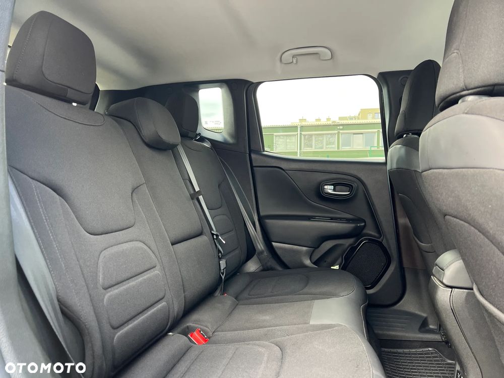Jeep Renegade - 34