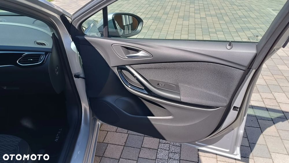 Opel Astra 1.4 T Dynamic - 20