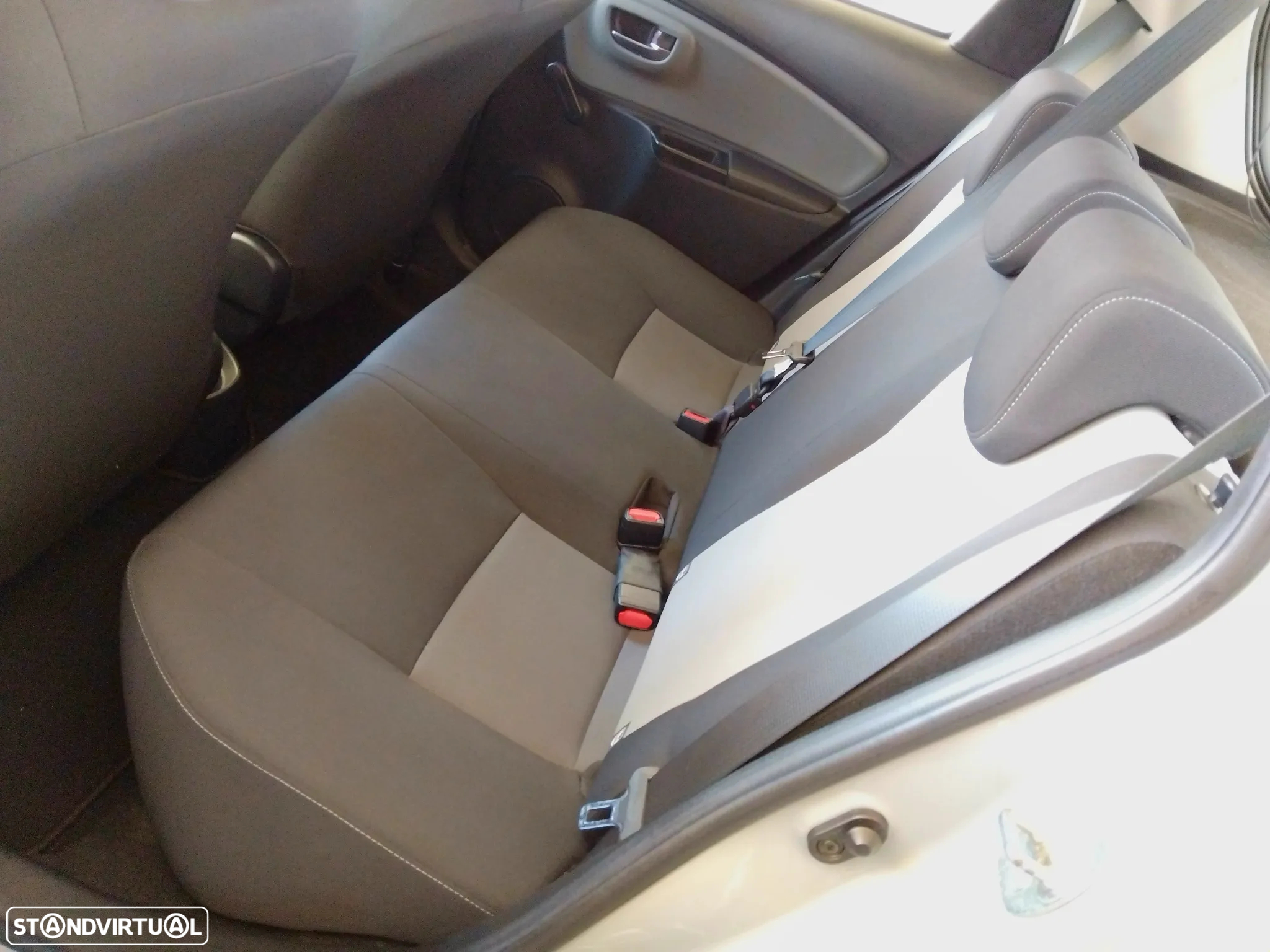 Toyota Yaris 1.0 VVT-i Comfort - 20