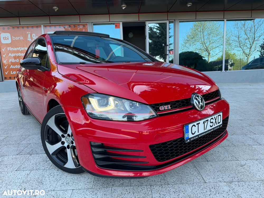 Volkswagen Golf 2.0 GTI DSG - 4