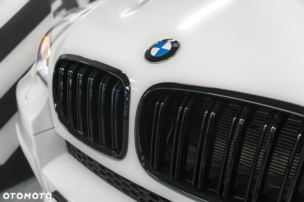 BMW X6M - 16