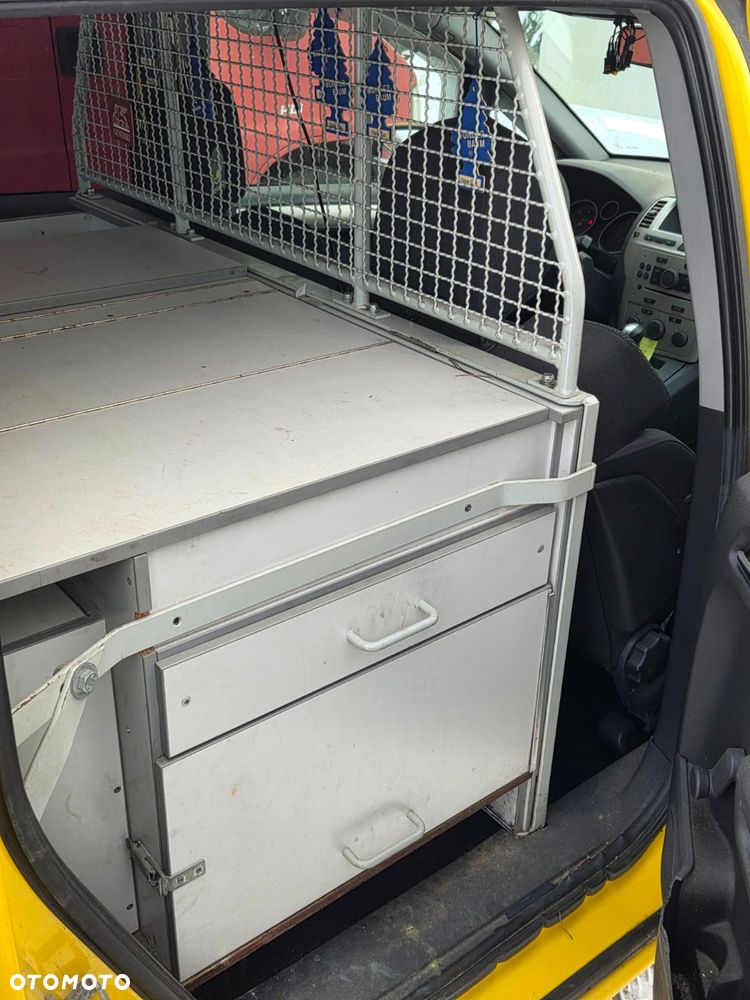 Opel Zafira pomoc drogowa, ADAC, auto serwisowe dla mechanika, hak - 10