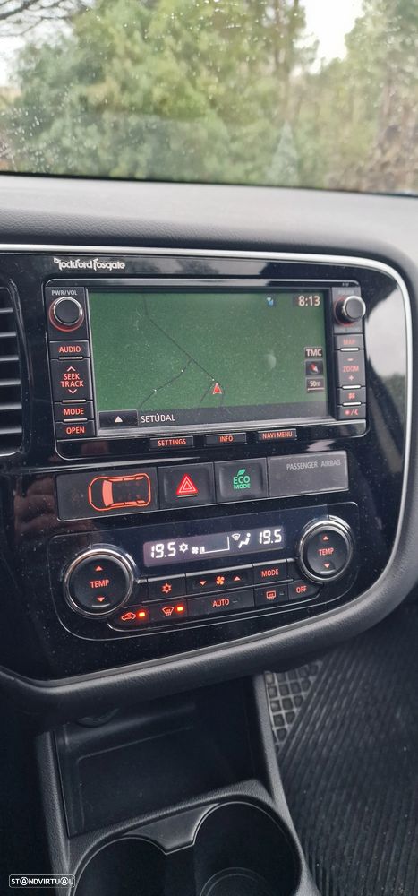 Mitsubishi Outlander 2.2 DI-D Instyle Navi AT 4WD - 14