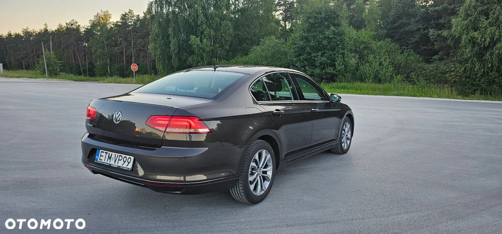 Volkswagen Passat 2.0 TDI BMT Comfortline - 8