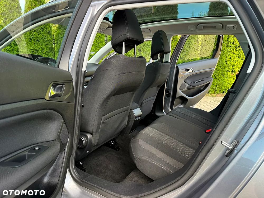 Peugeot 308 SW 1.6 BlueHDi Allure S&S - 19