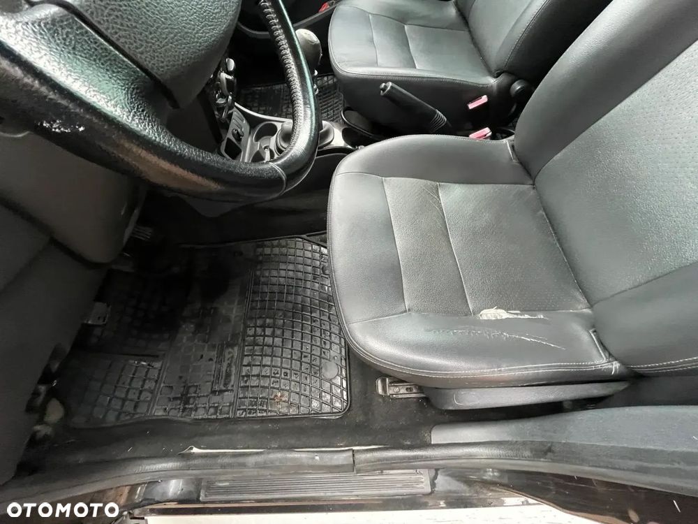 Dacia Duster 1.5 dCi Laureate - 12