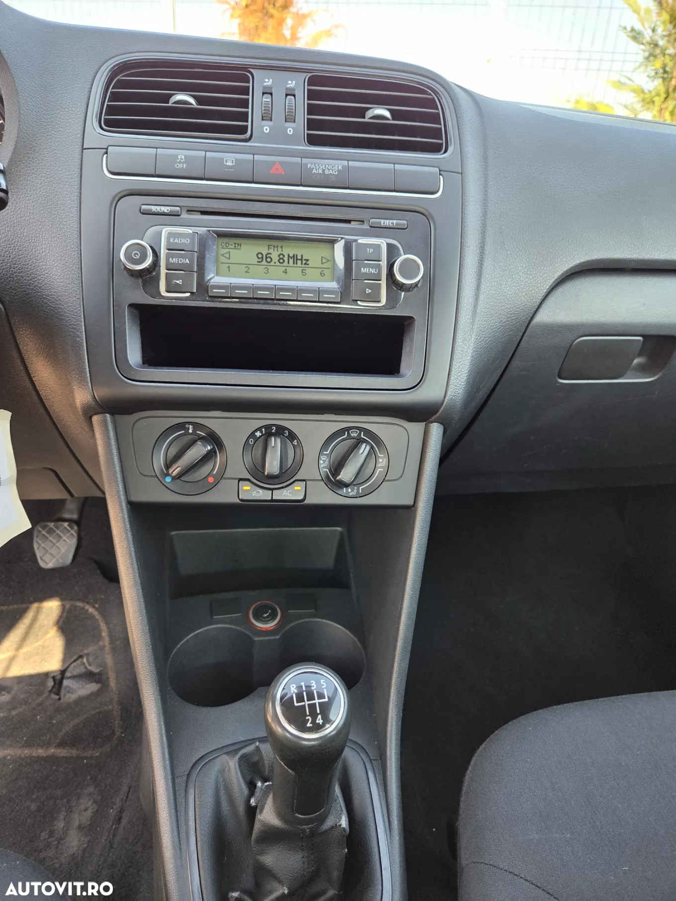 Volkswagen Polo 1.6 TDI Blue Motion Style - 12