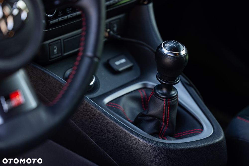 Toyota Yaris GR 1.6 Dynamic - 3