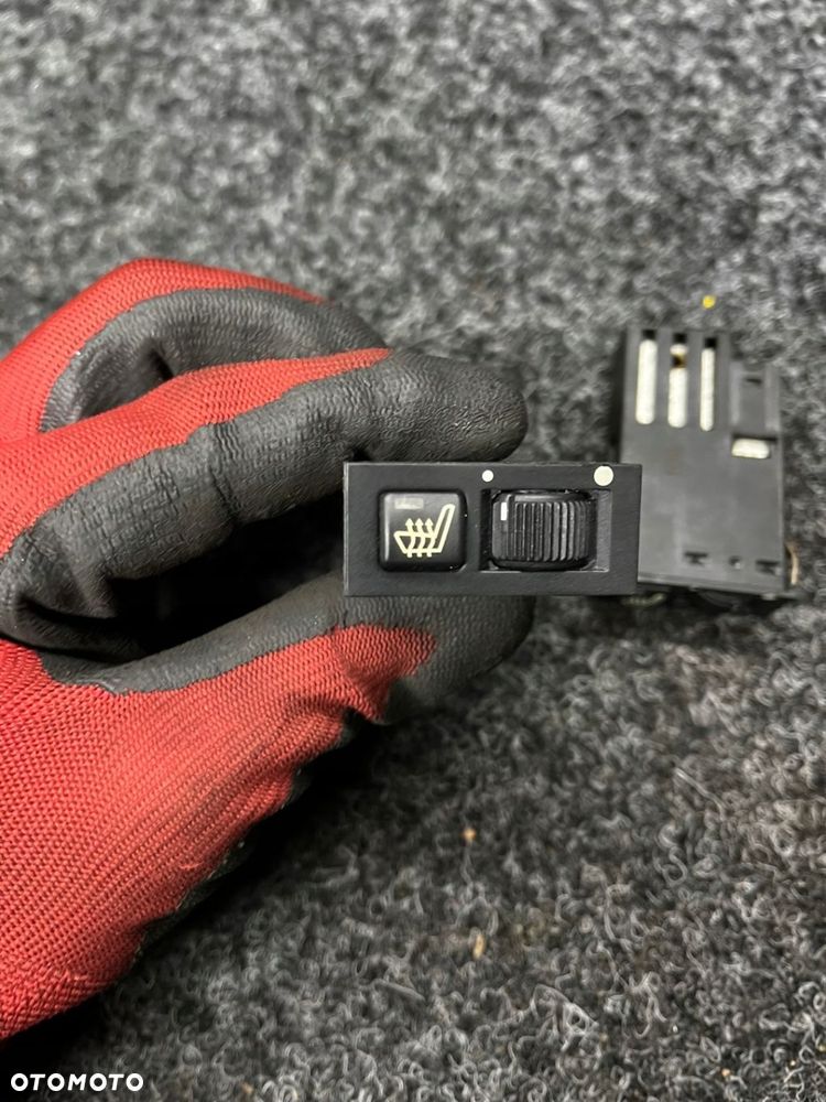 przełączniki grzania foteli bmw seria 7 e38 8352259 - 3