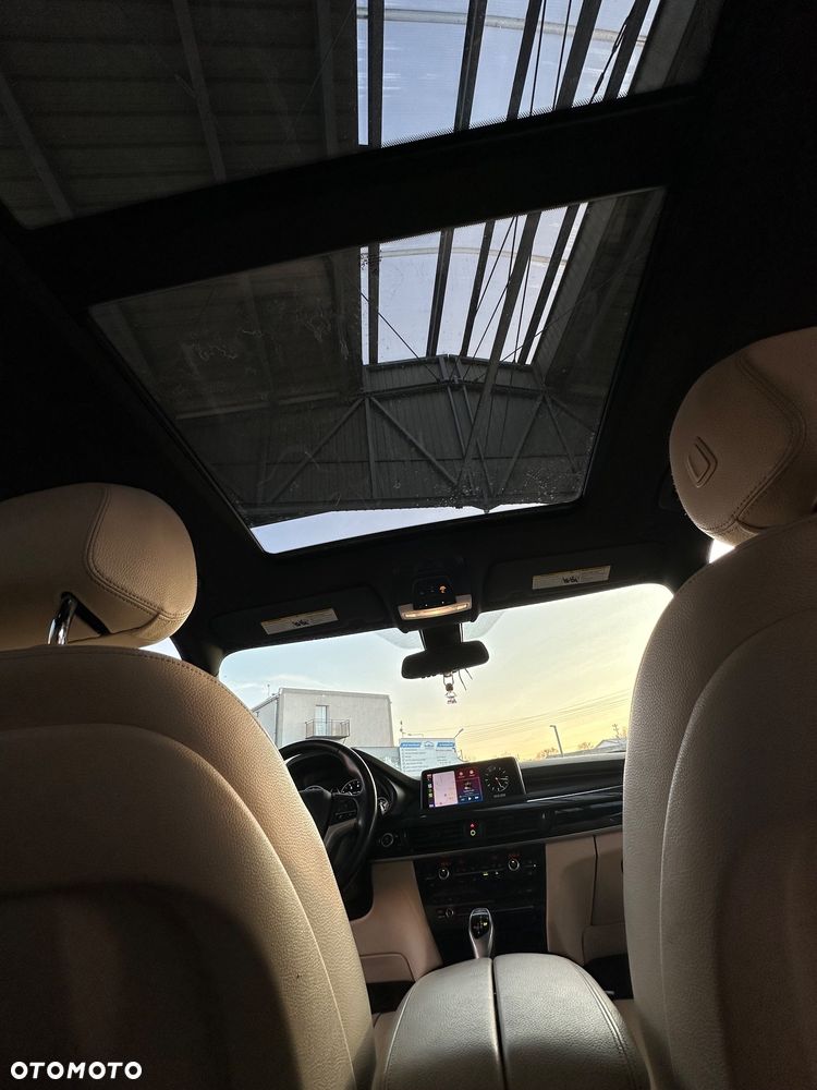 BMW X5 xDrive35i - 11