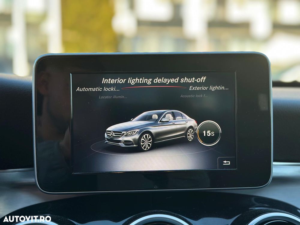 Mercedes-Benz C 220 CDI DPF Automatik BlueEFFICIENCY Avantgarde - 35