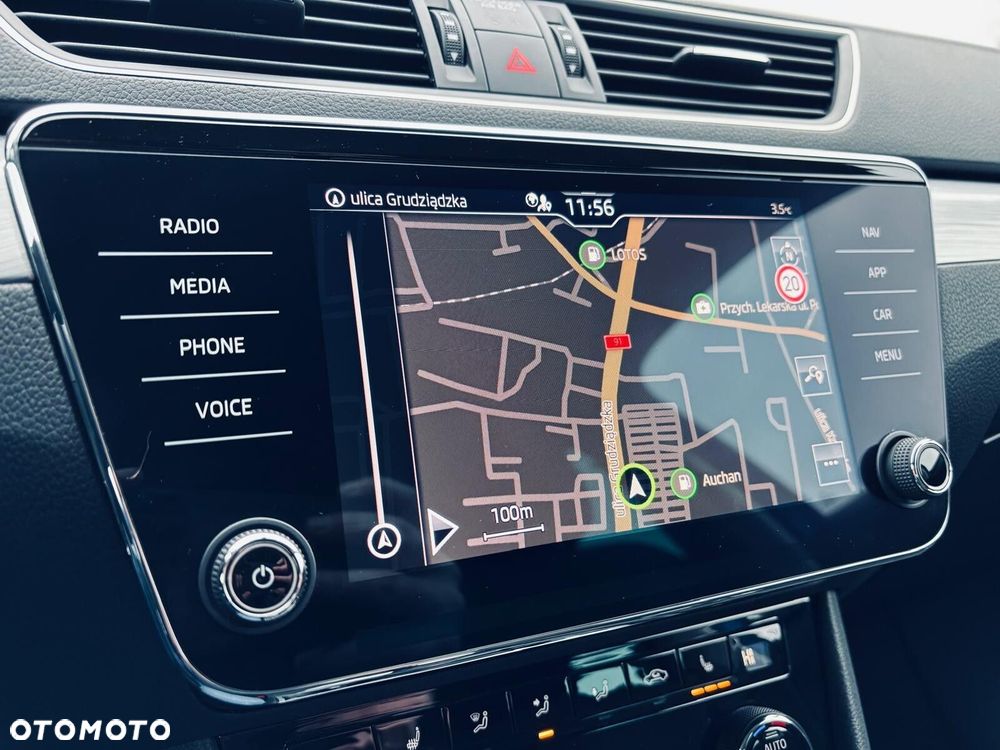 Skoda Superb 1.5 TSI Ambition DSG - 28