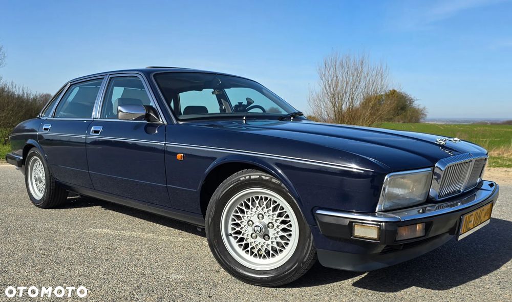Jaguar Daimler 4.0i - 12