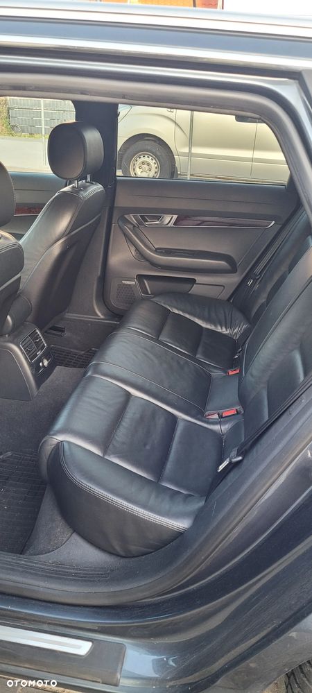 Audi A6 - 6