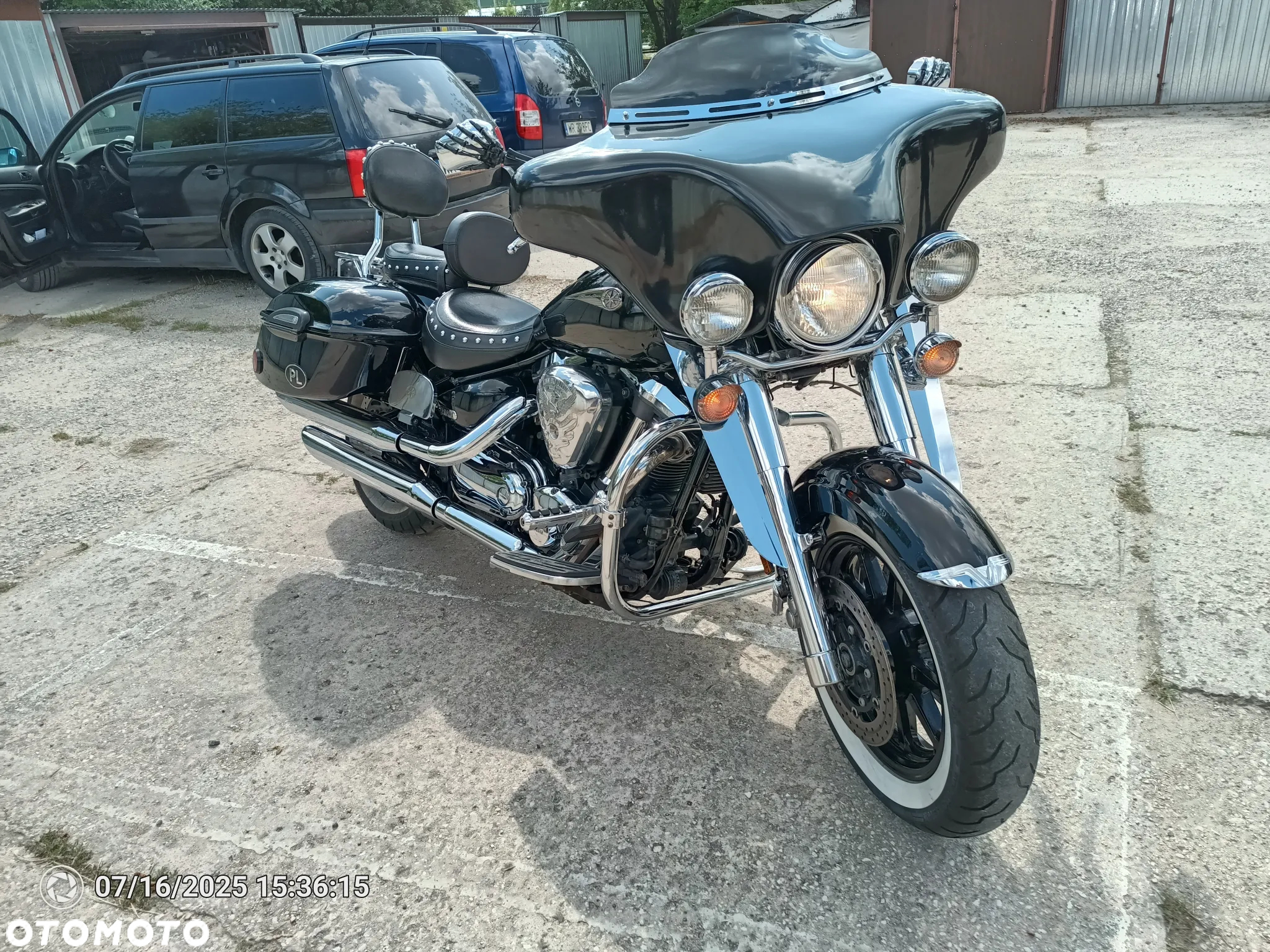 Yamaha Road Star - 2