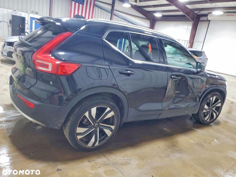 Volvo XC 40 B5 B AWD Geartronic Inscription - 3