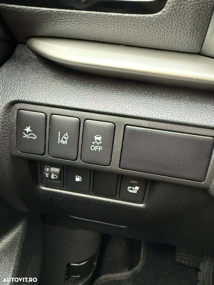 Mitsubishi Eclipse-Cross 4WD Intro Edition - 37