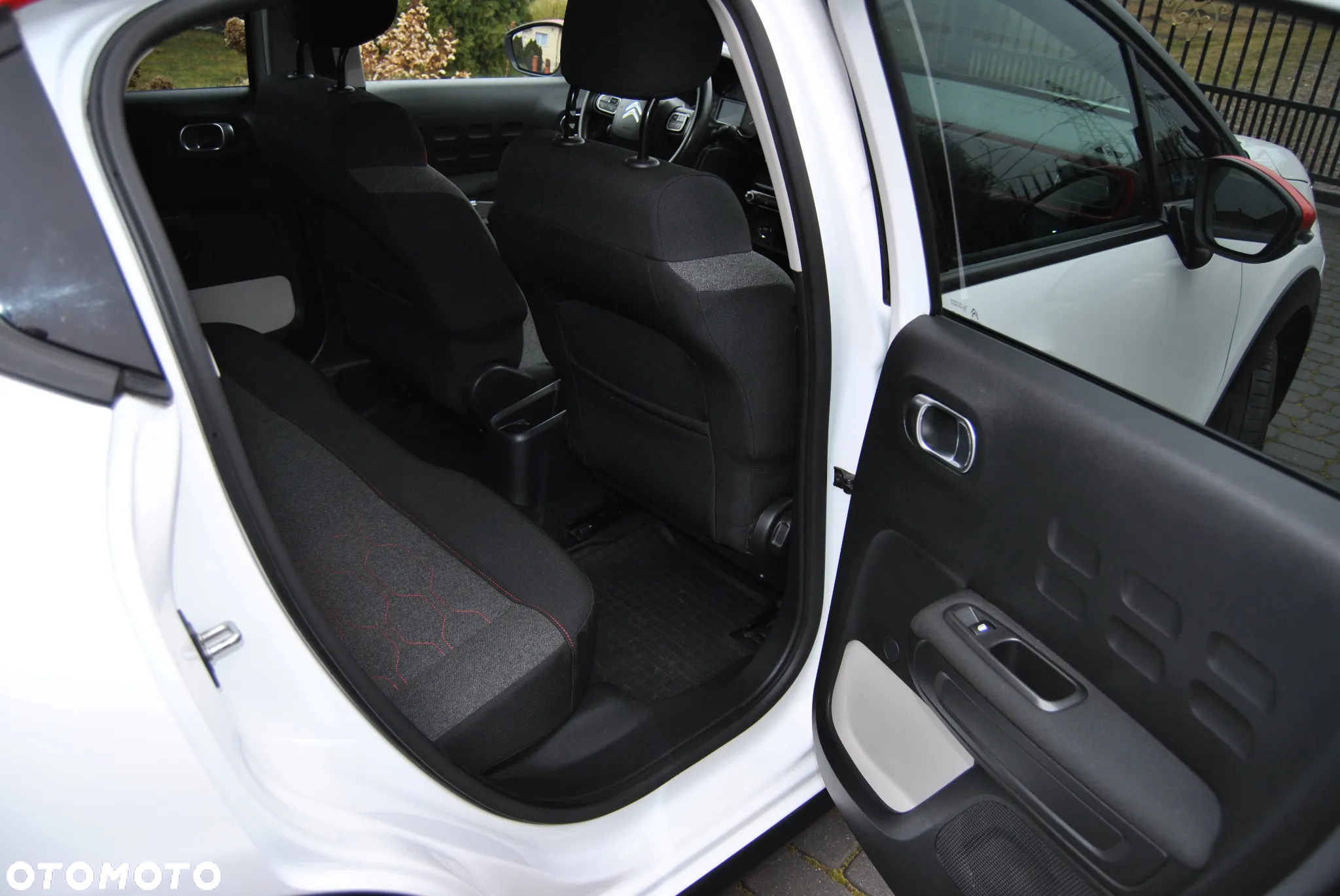 Citroën C3 Pure Tech 110 S&S SHINE - 22