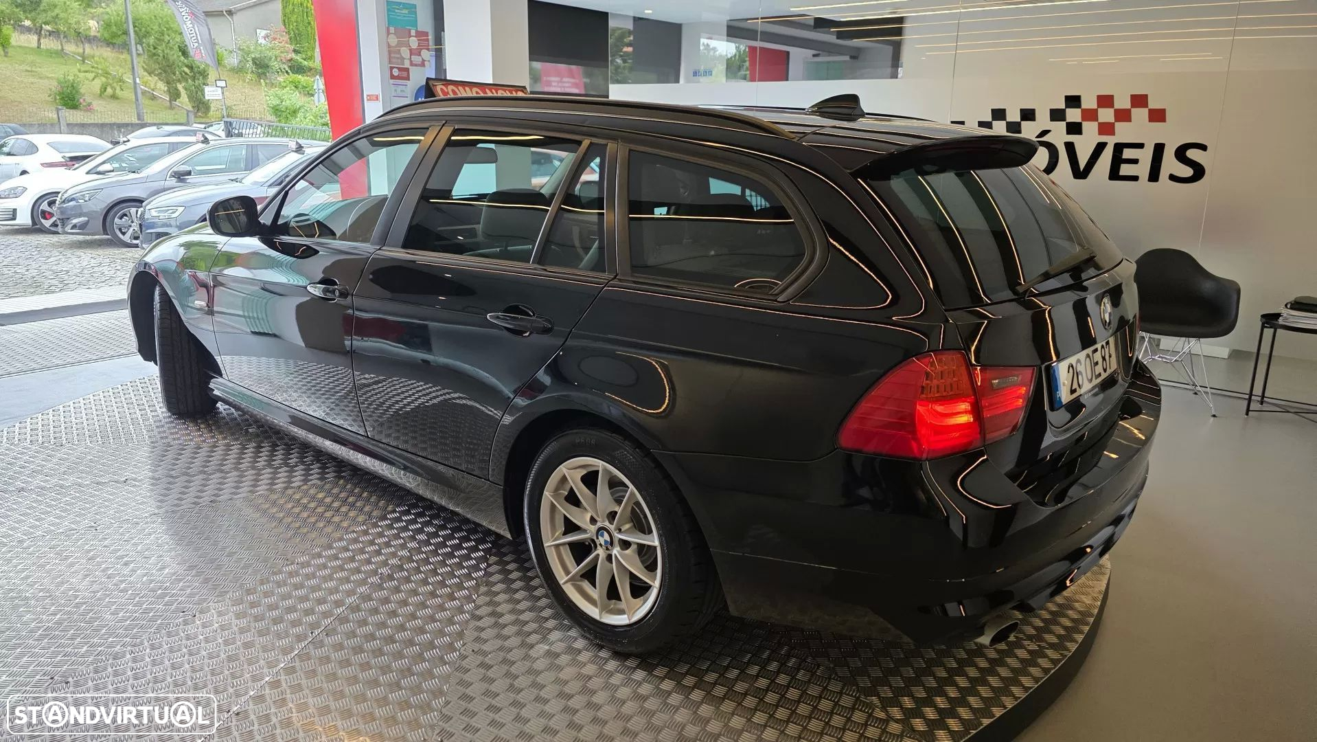 BMW 318 d Touring Navigation Sport - 17