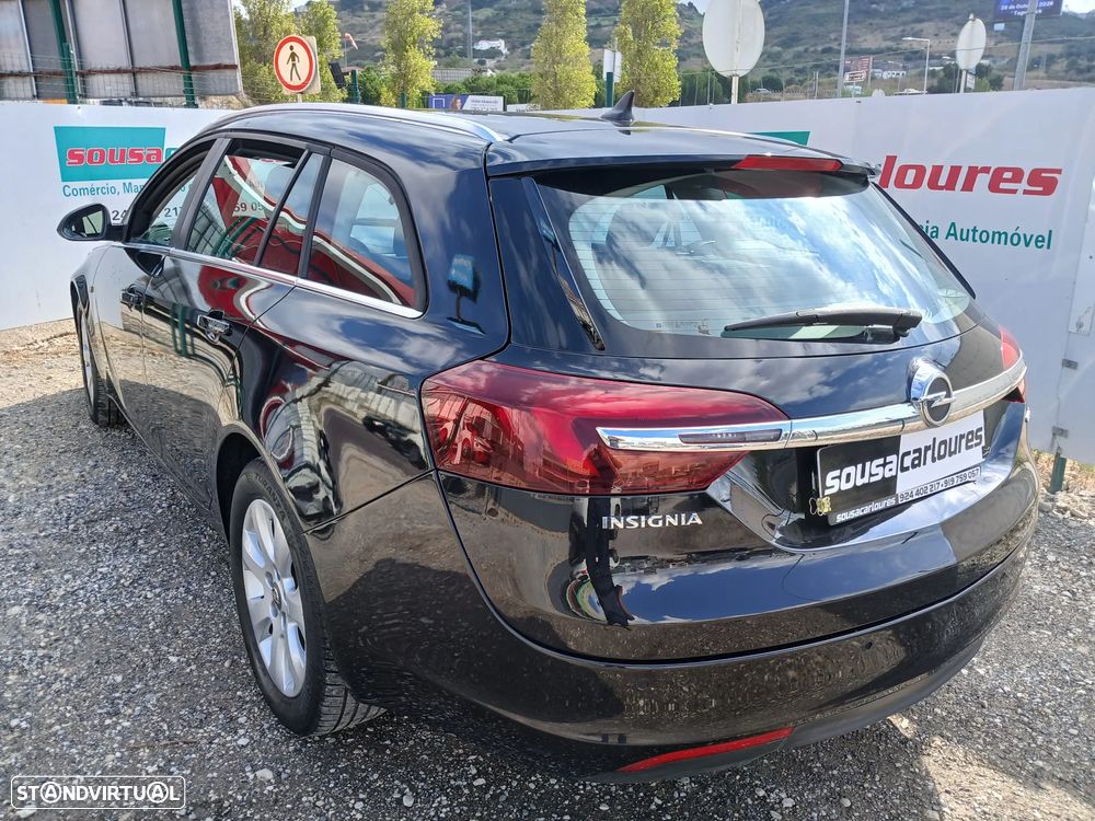 Opel Insignia Sports Tourer - 11