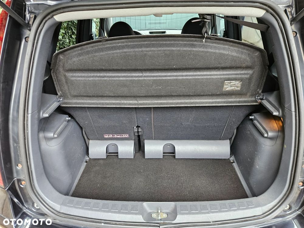 Mitsubishi Colt - 20