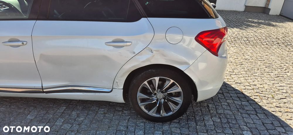 Citroën DS5 2.0 HDi SportChic - 5