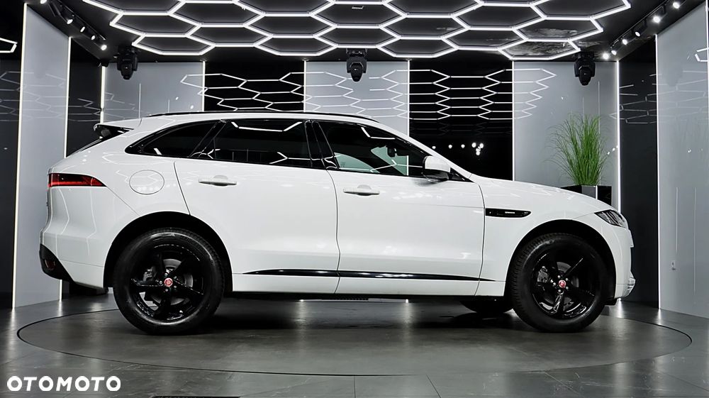 Jaguar F-Pace 20d AWD R-Sport - 11