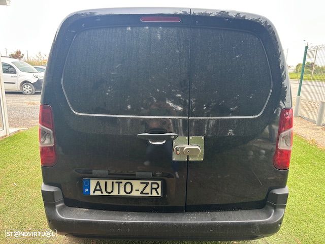 Citroën BERLINGO BERLINGO CX.AUT. 8V. 3 LUGARES C/GPS 130 CV - 6